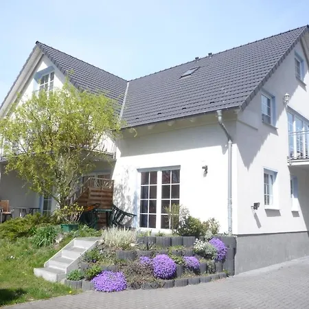 Ferienhaus Am Yachthafen, Duene Apartmán *